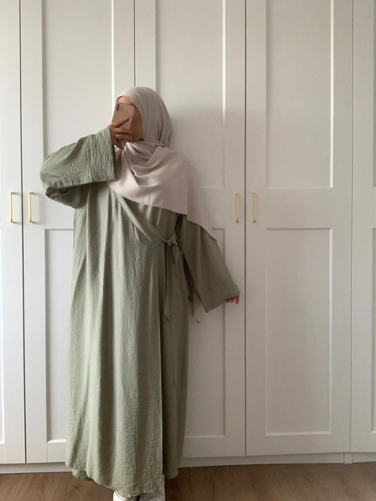 NEU! Abaya HALIMA Hell-Kaki (Viskose und Leinen)